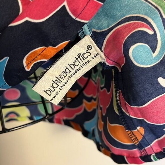 💚Buckhead Bettie’s Women’s Silk-Like Navy Sleeveless Geometric Blouse Size Small - Picture 6 of 9